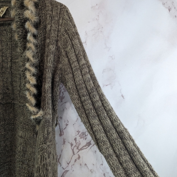 BKE Sweater Women Large Brown Wool Cardigan Tunic Open Front Boho Feather Fringe - Picture 11 of 11